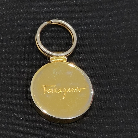 Salvatore Ferragamo Zipper pull - Can be used as a locket/charm - Picture 3 of 7